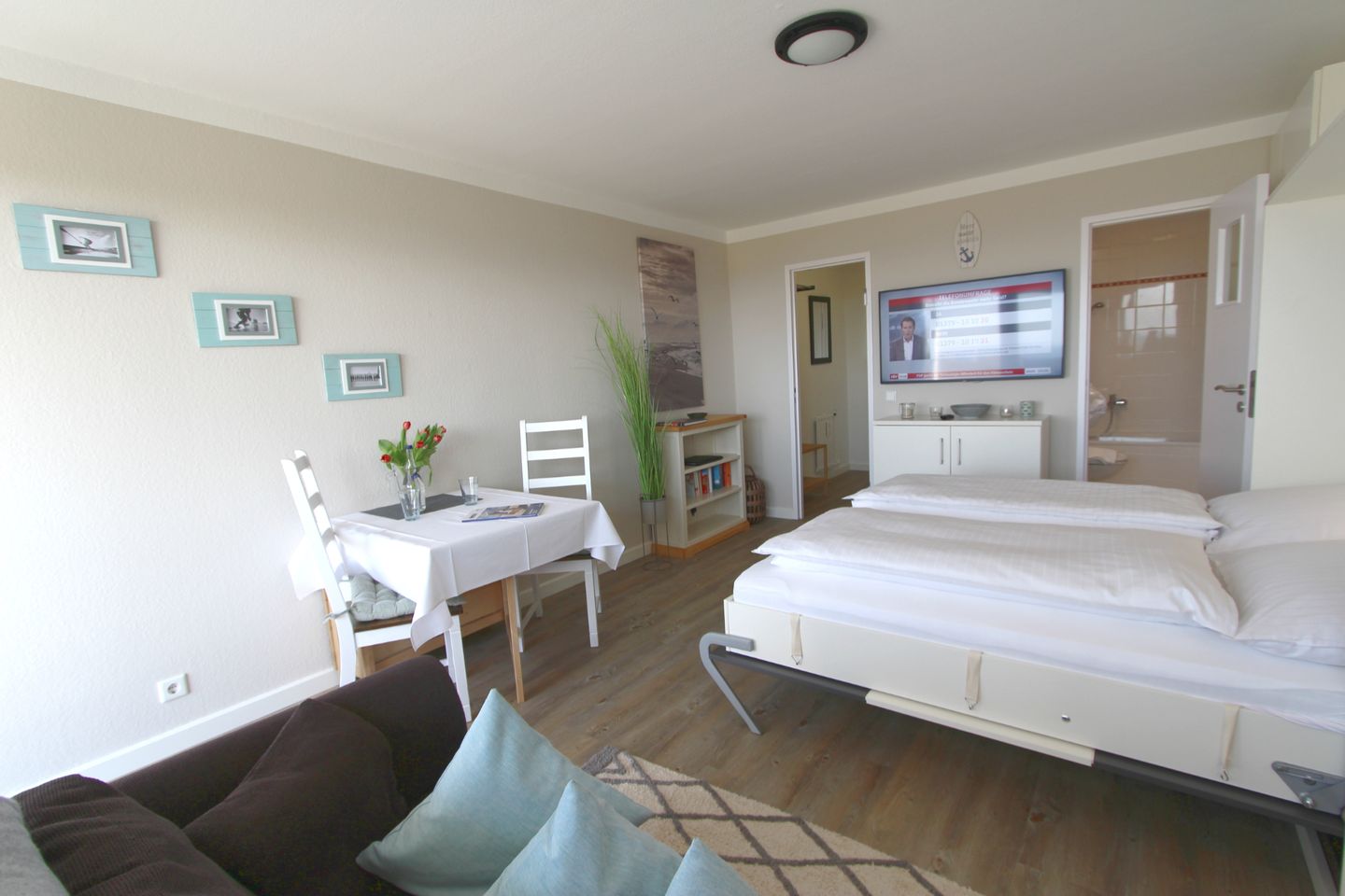 Dünenhof zum Kronprinzen- Seestr. 18, App. 27 Wenningstedt - Wohnzimmer