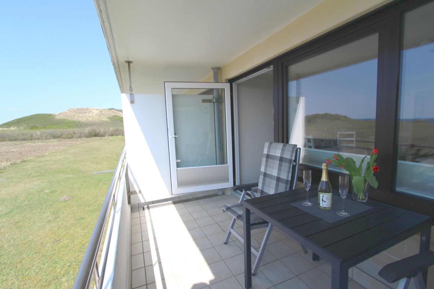 Dünenhof zum Kronprinzen- Seestr. 18, App. 27 Wenningstedt - Balkon