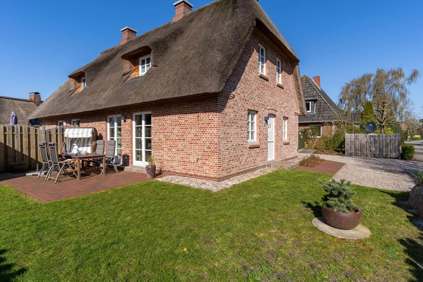 Reetdachhaus Friesengut Reetdachhaus FRIESENgut SPO Dorf - 