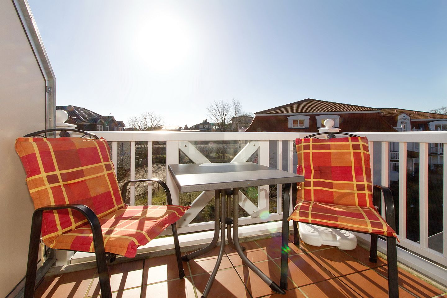 Apartment-Residenz Ostseestrand Apartment-Residenz Ostseestrand 33 Kühlungsborn - Balkon mit Gartenmöbeln