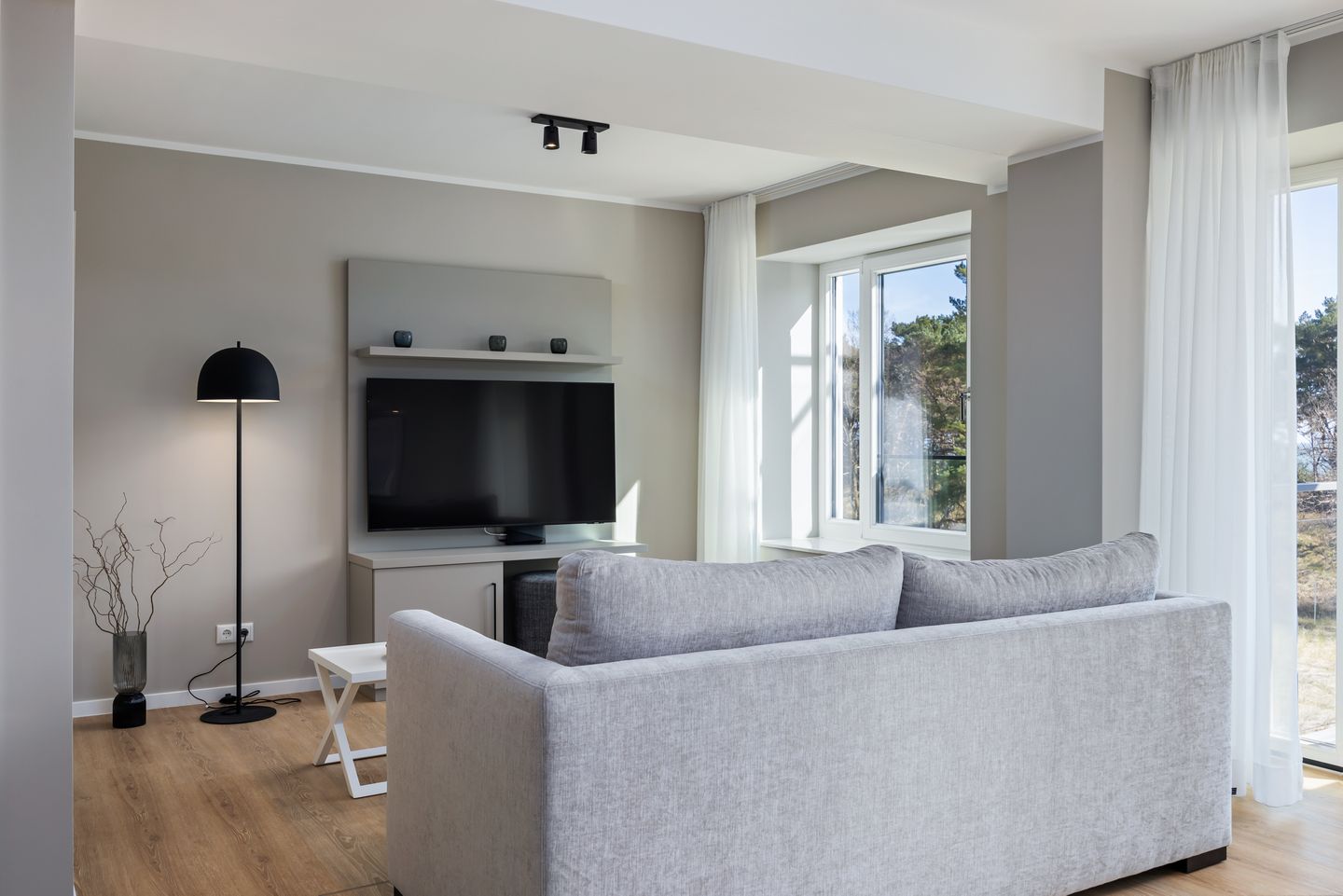 Strandresidenzen Binz-Prora Strandresidenzen Binz-Prora D2.4 Rügen - Wohn-Essbereich mit Couch