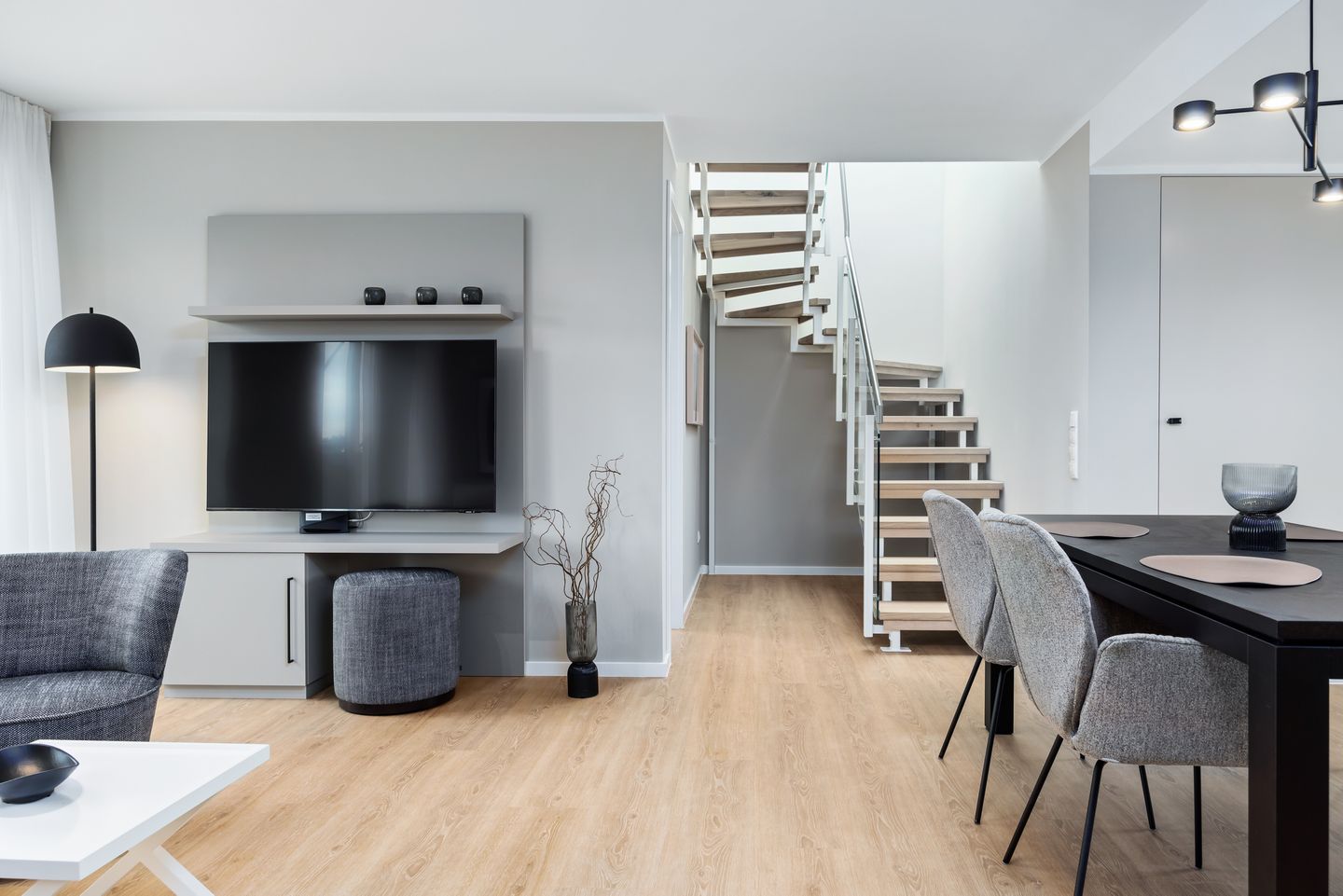 Strandresidenzen Binz-Prora Strandresidenzen Binz-Prora D5.1 Rügen - Wohn-Essbereich mit Couch