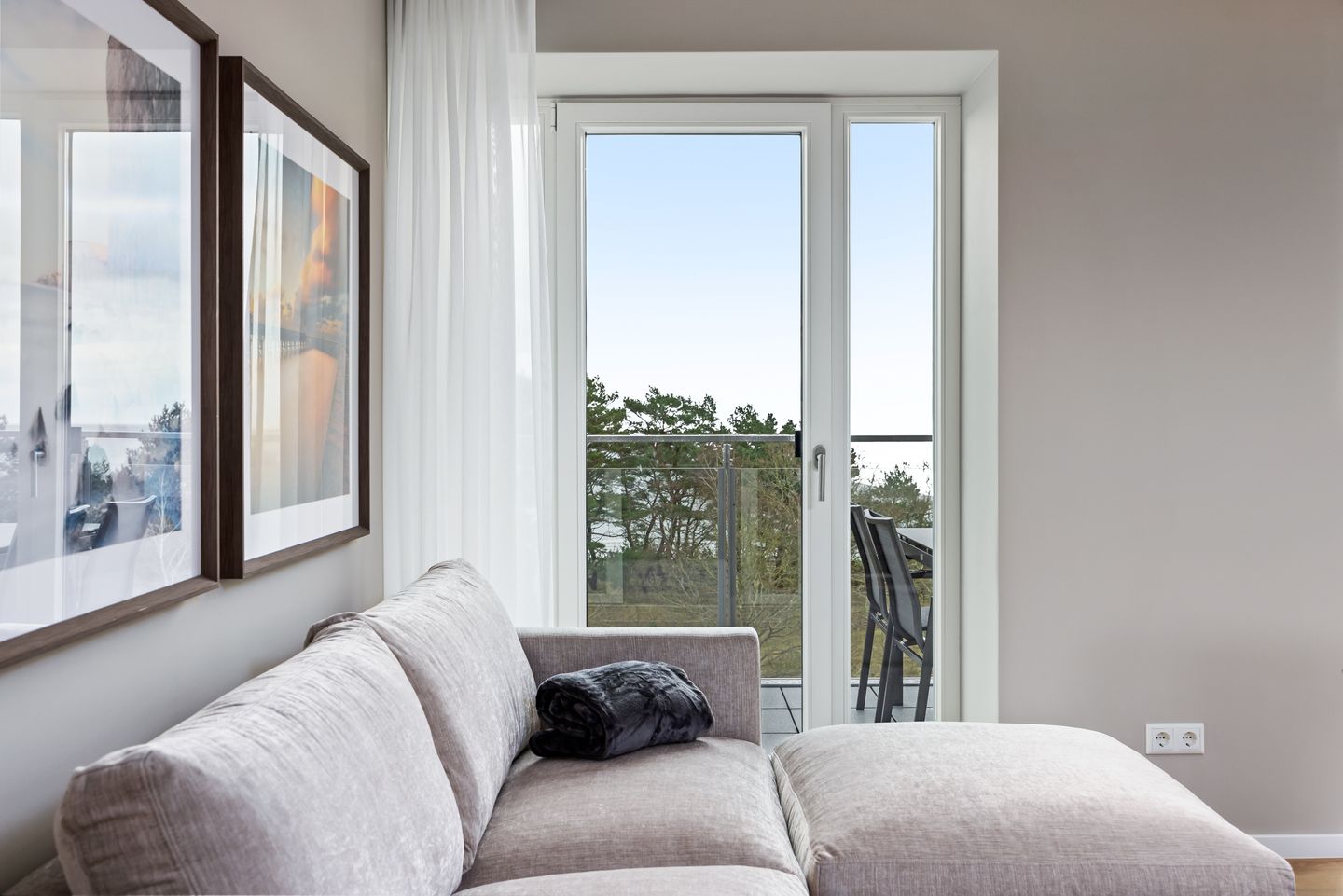 Strandresidenzen Binz-Prora Strandresidenzen Binz-Prora D5.1 Rügen - Wohn-Essbereich mit Couch