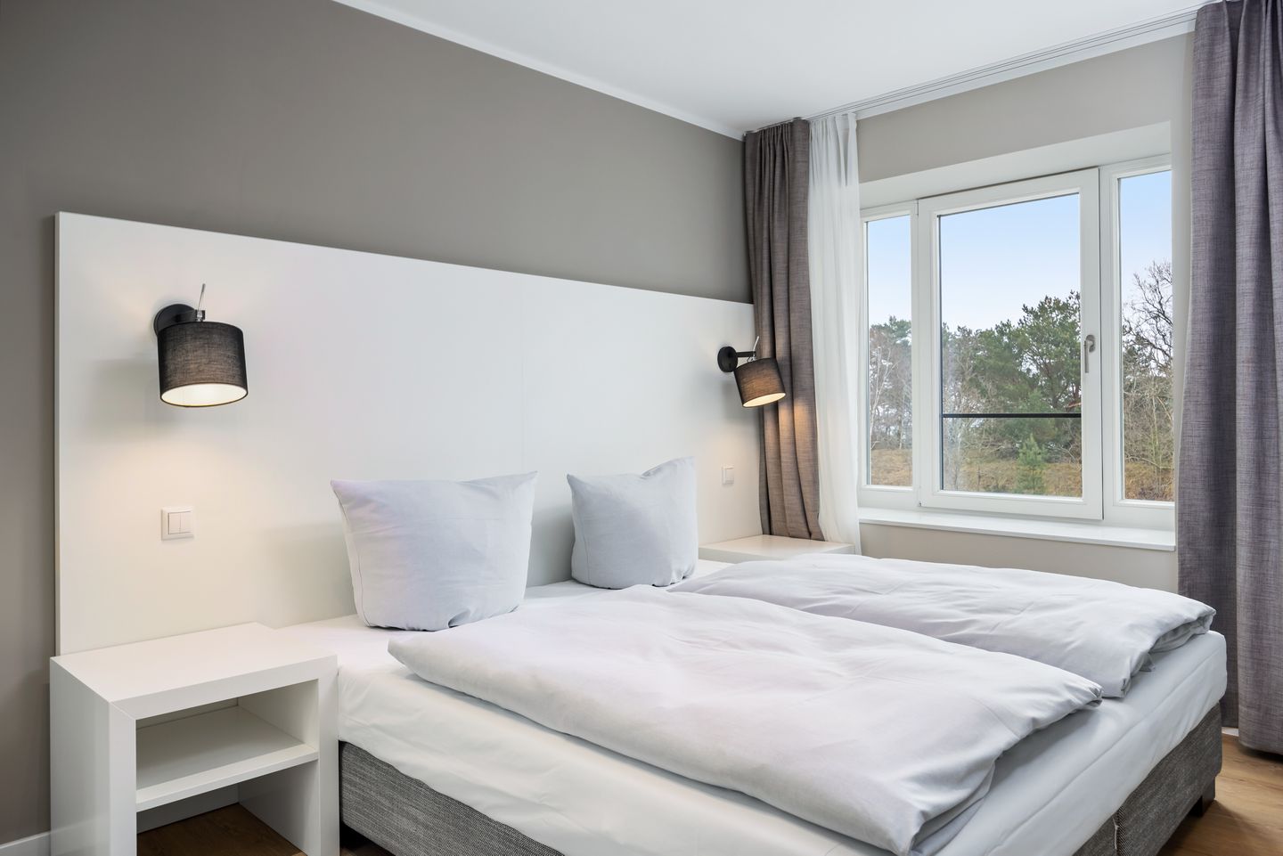 Strandresidenzen Binz-Prora Strandresidenzen Binz-Prora V2.1 Rügen - Schlafzimmer mit Doppelbett