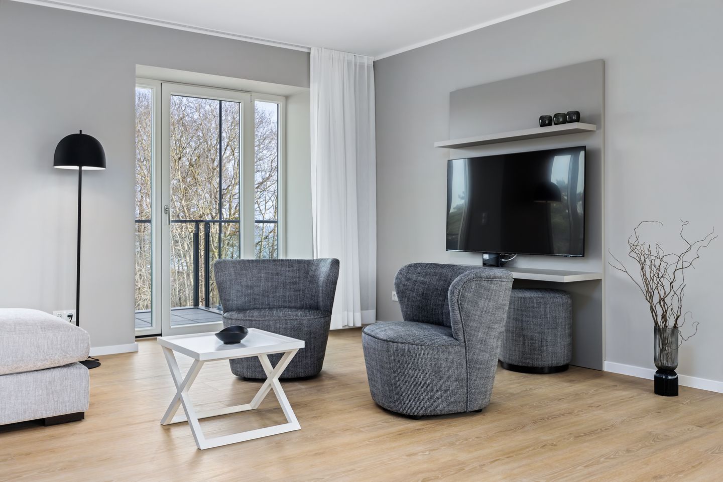 Strandresidenzen Binz-Prora Strandresidenzen Binz-Prora V3.1 Rügen - Wohn-Essbereich mit Couch