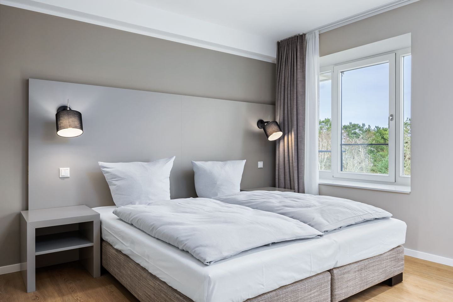 Strandresidenzen Binz-Prora Strandresidenzen Binz-Prora V3.1 Rügen - Schlafzimmer mit Doppelbett