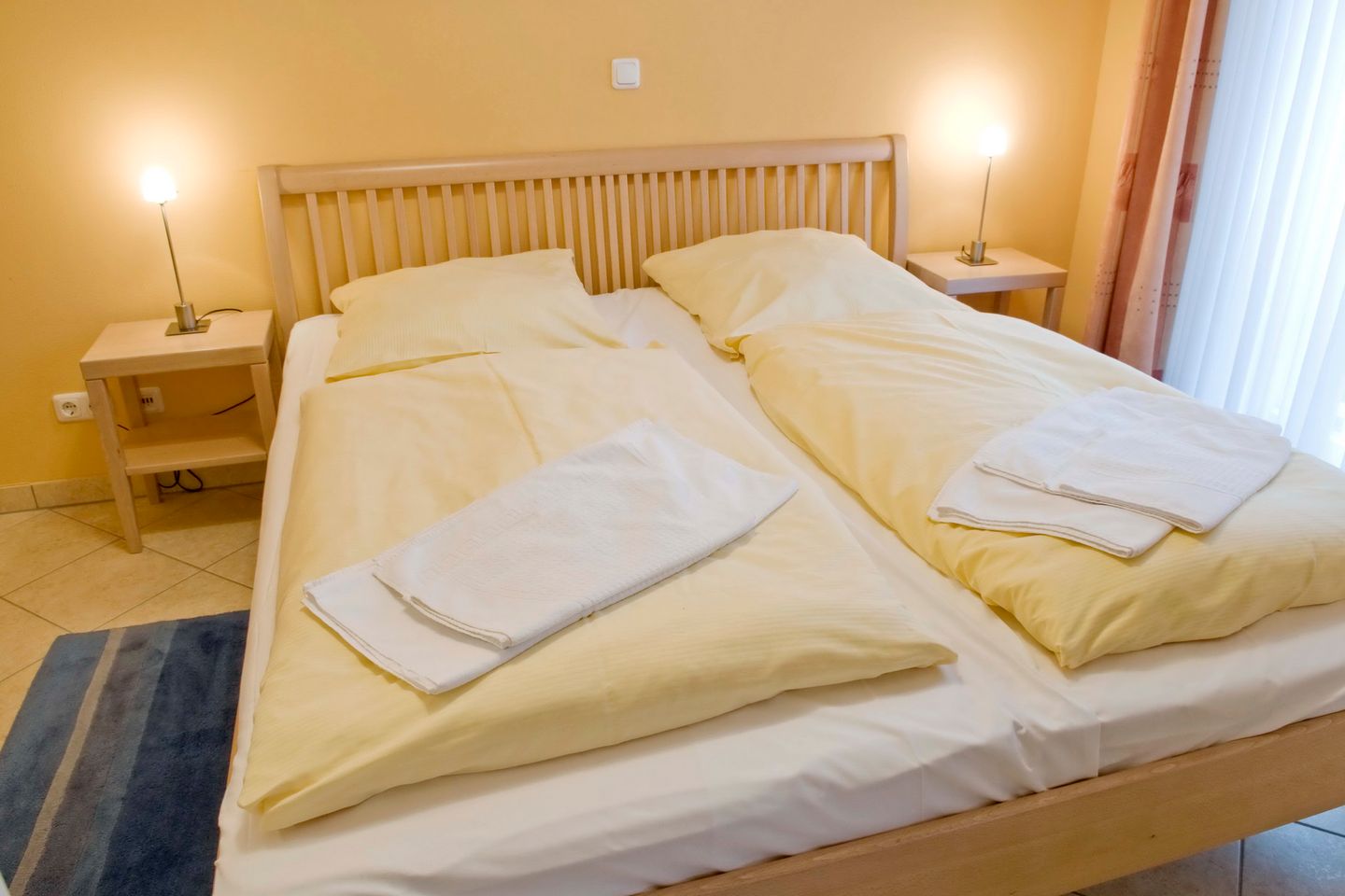 Dünenschloss Dünenschloss 2-09 Kühlungsborn - Schlafzimmer mit Doppelbett