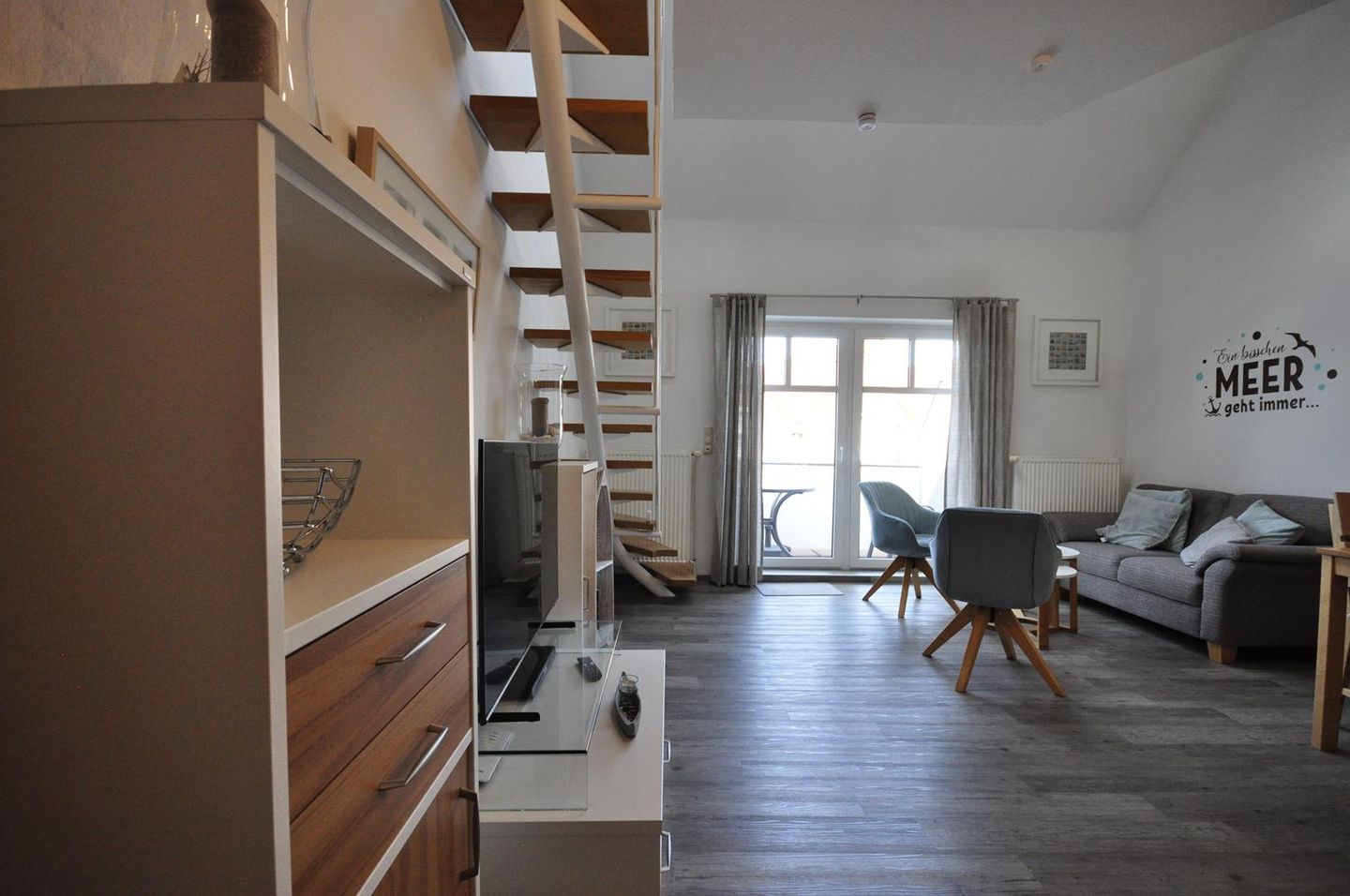  Ferienwohnung Königsberger Str. 20OG Carolinensiel - 