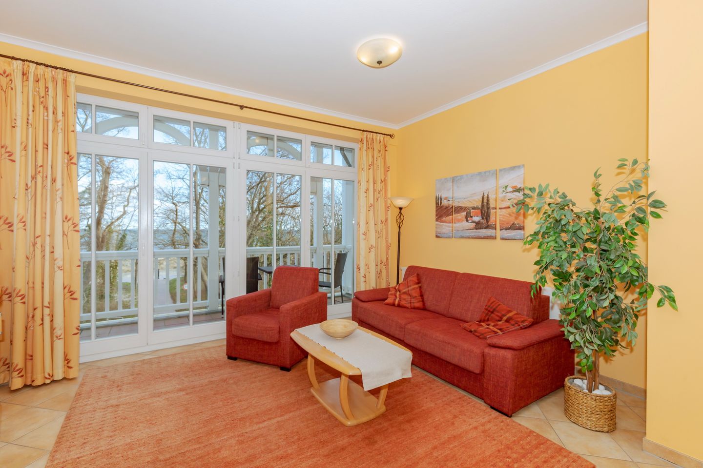 Dünenschloss Dünenschloss 1-26 Kühlungsborn - Wohn-Essbereich mit Couch