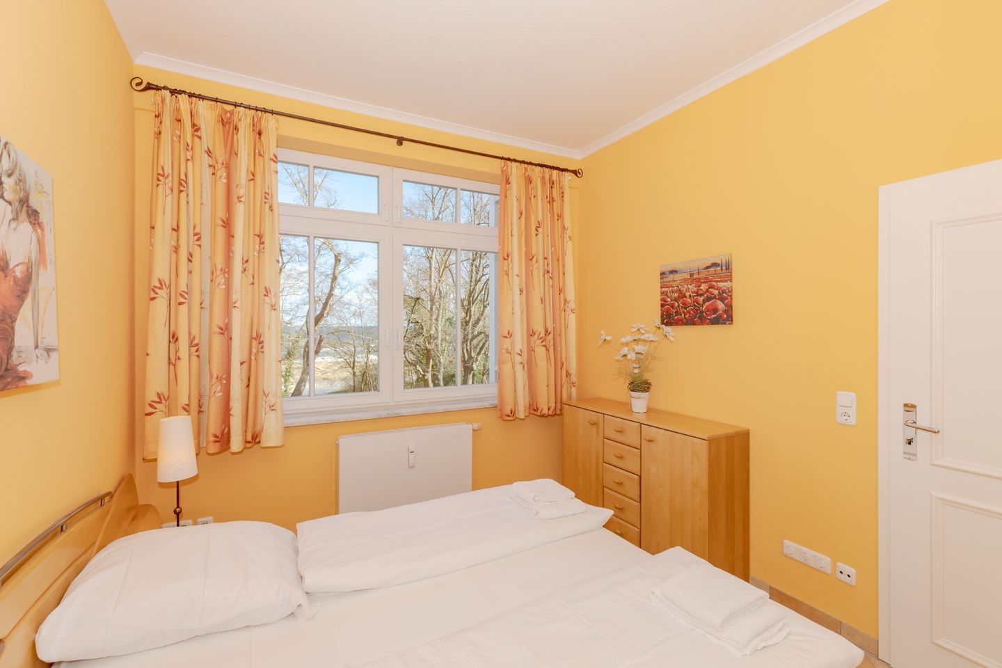 Dünenschloss Dünenschloss 1-26 Kühlungsborn - Schlafzimmer mit Doppelbett