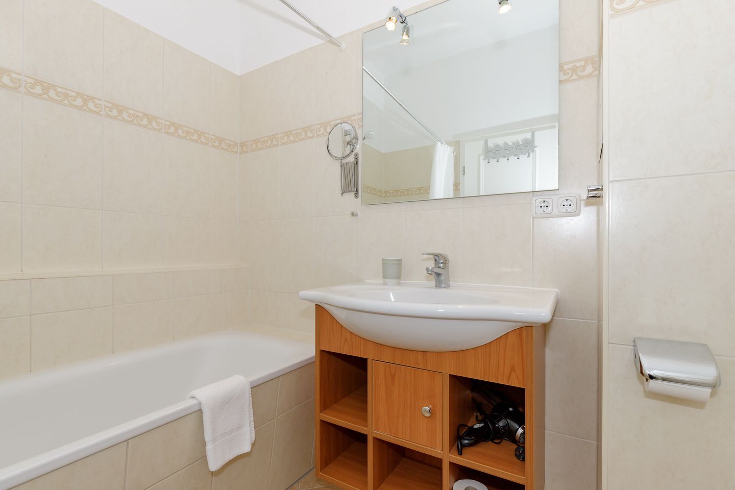 Dünenschloss Dünenschloss 1-26 Kühlungsborn - Badezimmer mit Dusche