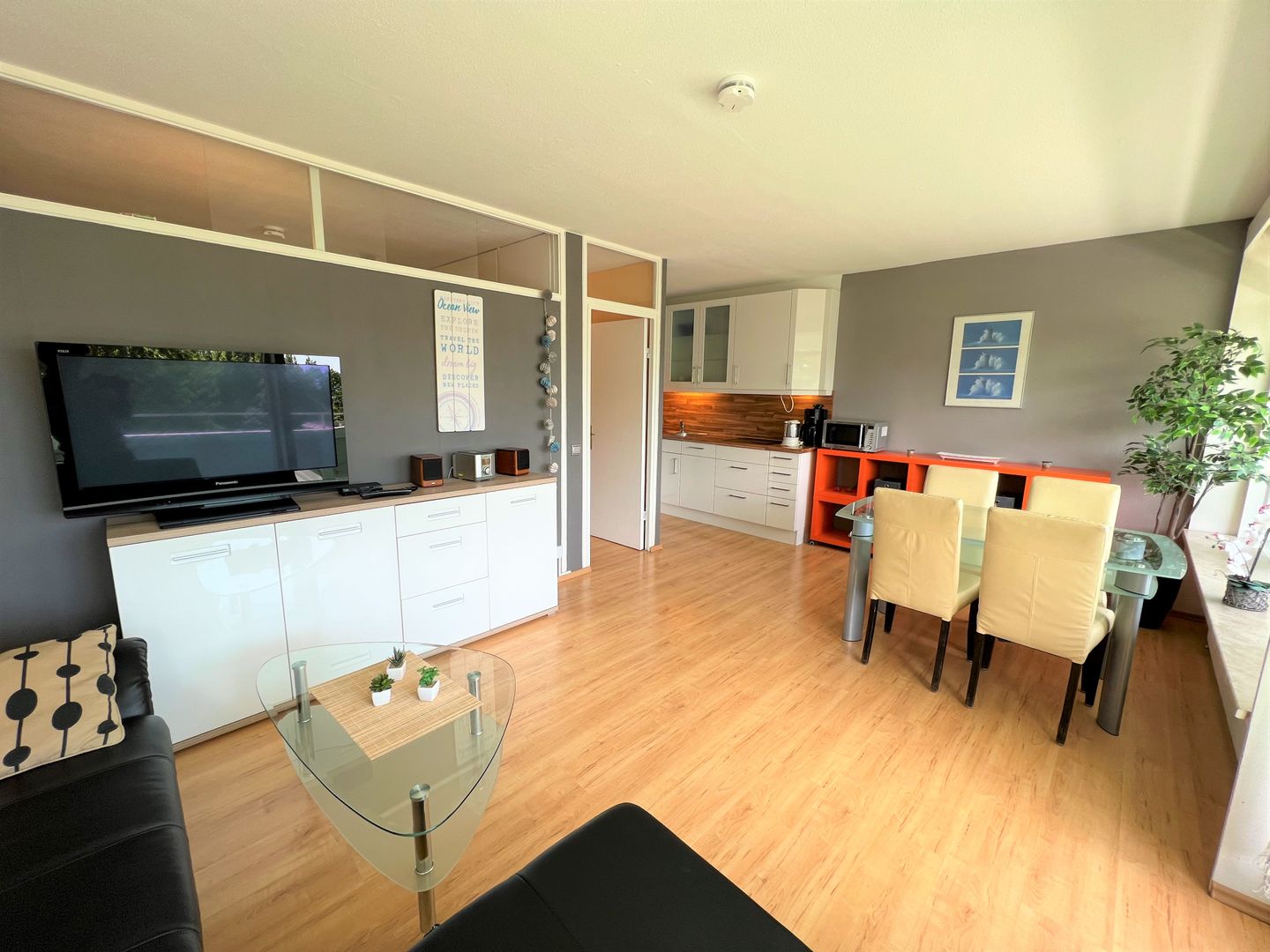 Panoramic App. B02-6 Sierksdorf - Wohnzimmer