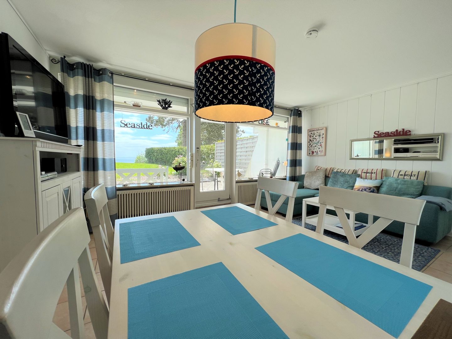 Ferienpark Sierksdorf App. 15 - Strandlage Sierksdorf - Wohnzimmer