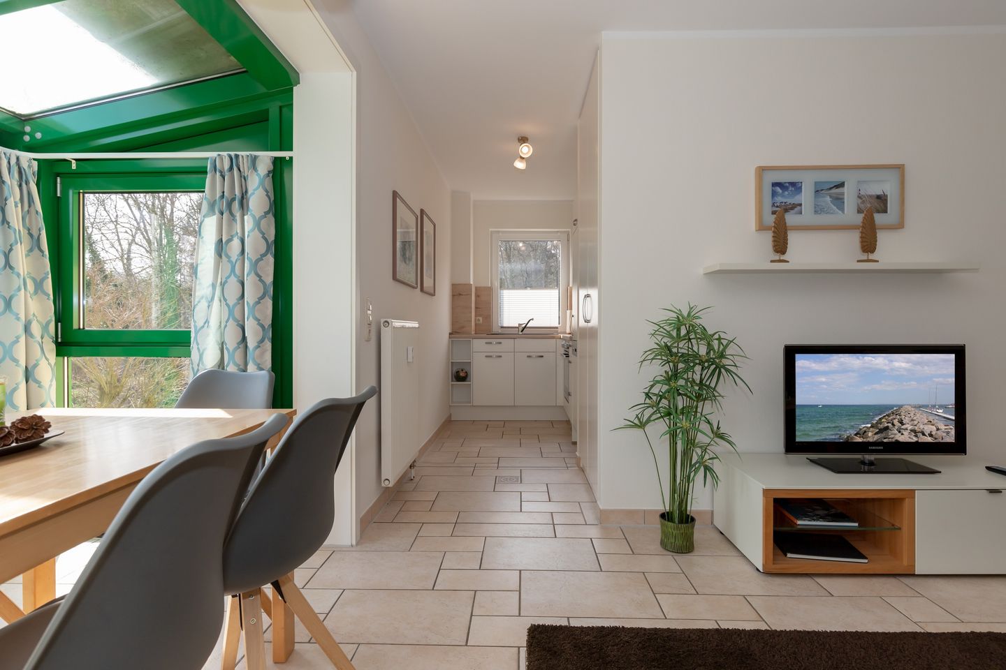 Ostseeallee 32b Ostseeallee 32b 1-1 Kühlungsborn - Küchenzeile mit Backofen