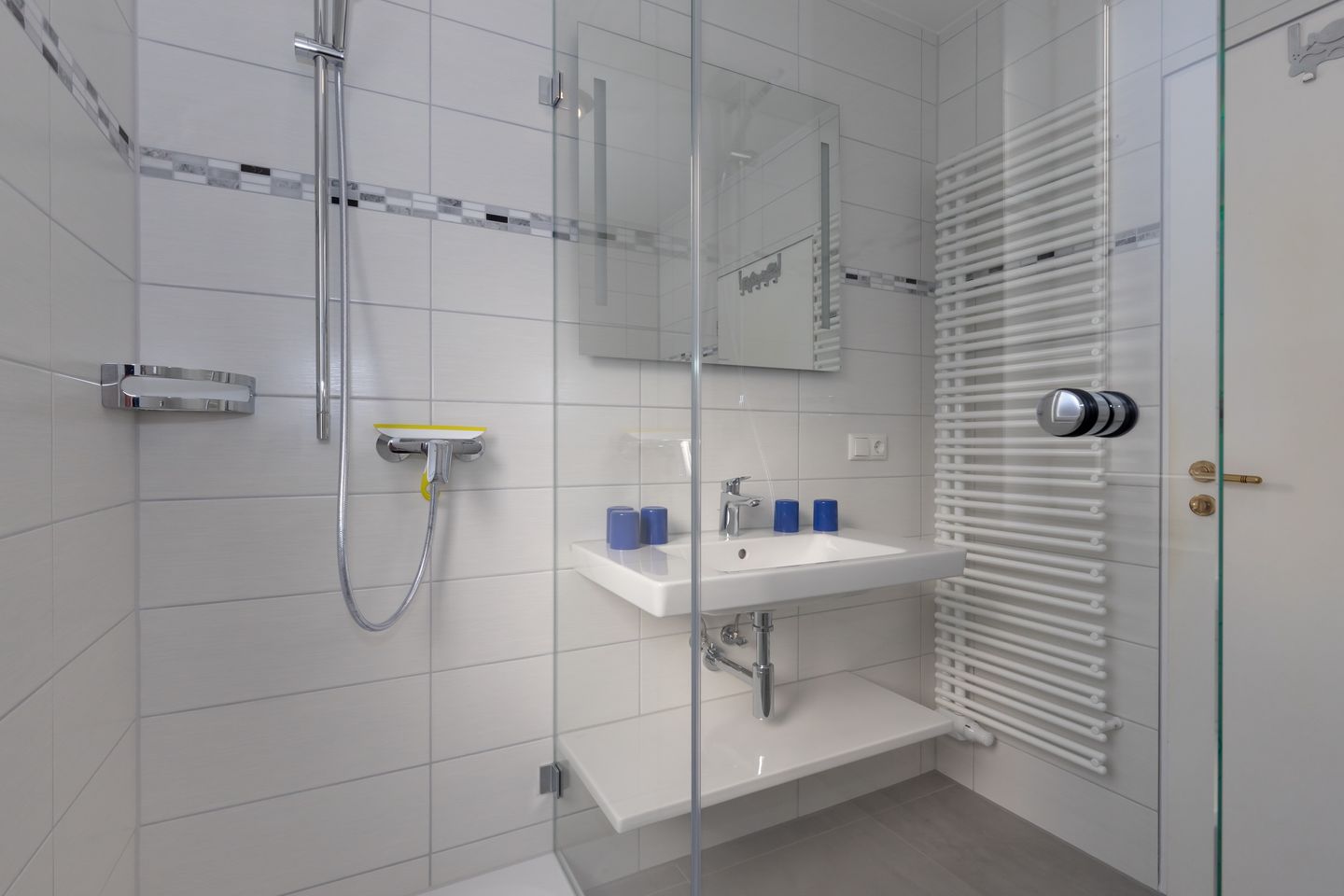 Ostseeallee 32b Ostseeallee 32b 1-1 Kühlungsborn - Badezimmer mit Dusche