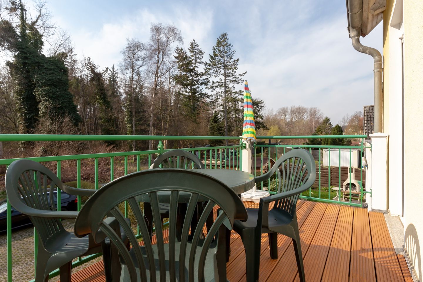 Ostseeallee 32b Ostseeallee 32b 1-1 Kühlungsborn - Balkon mit Gartenmöbeln