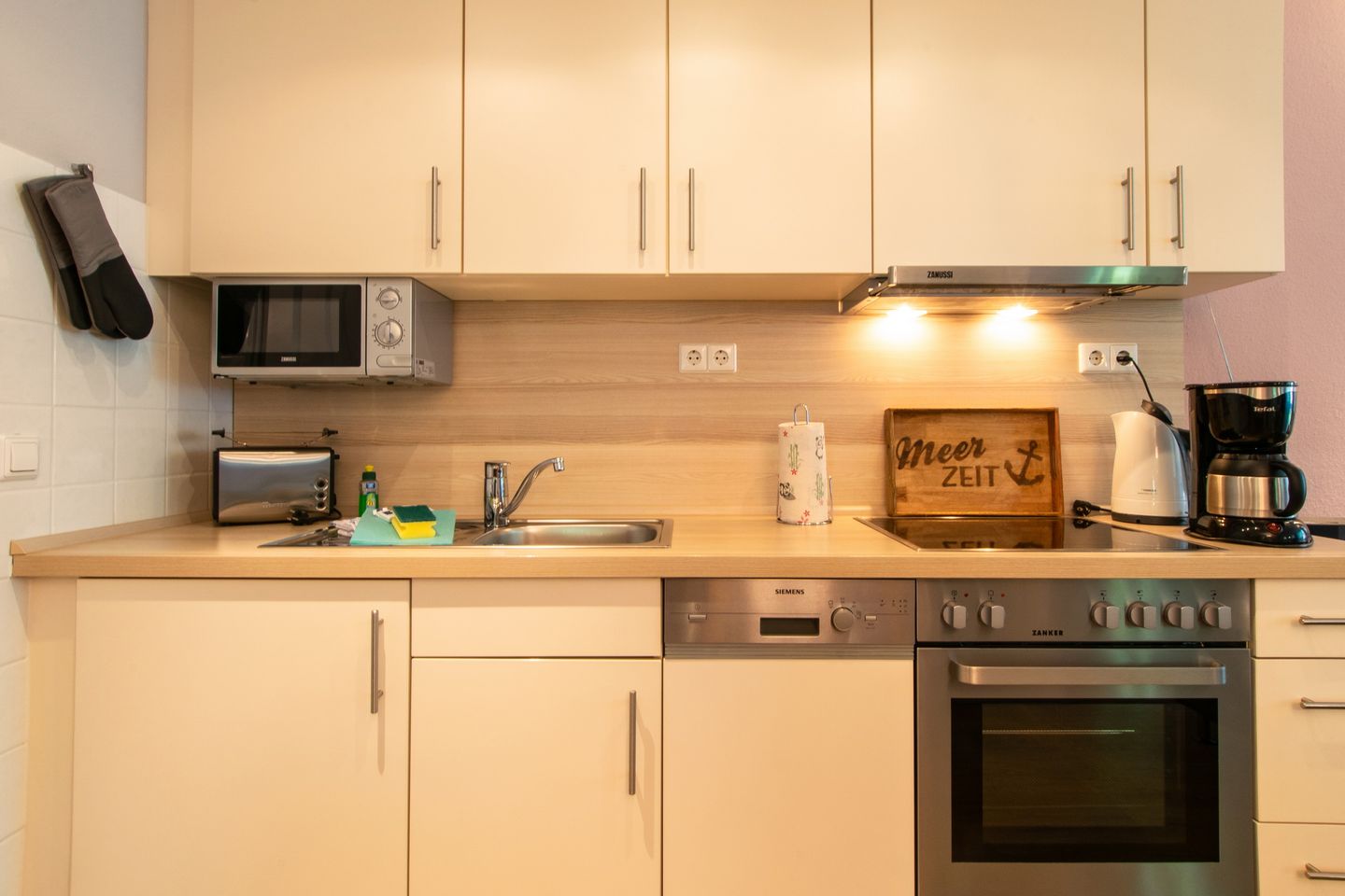 Strand-Park Strand-Park 113 Usedom - Wohn-Essbereich mit Küchenzeile