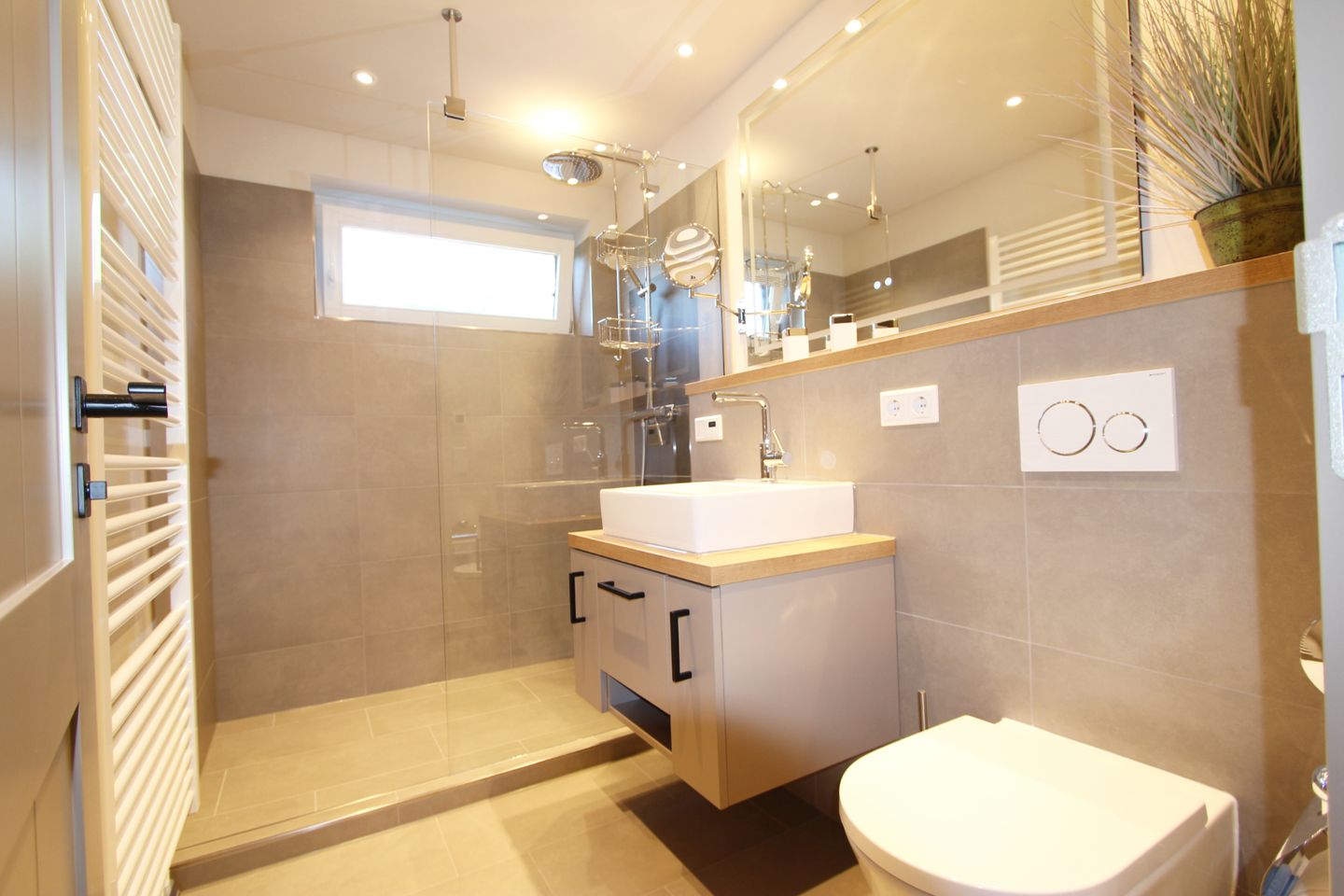 Sommerwind - Hauptstr. 9, App. 3 Wenningstedt - Badezimmer