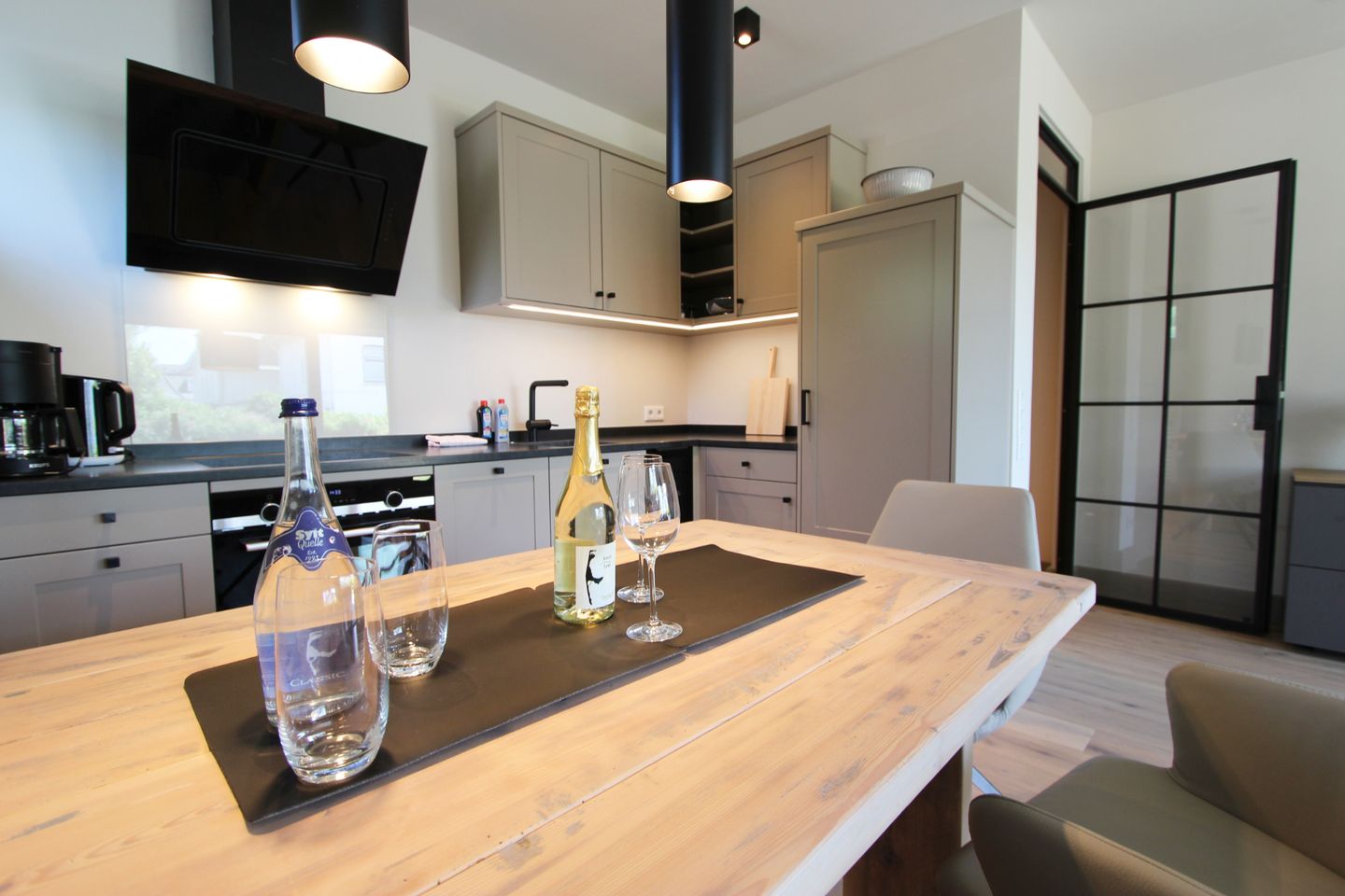 Sommerwind - Hauptstr. 9, App. 3 Wenningstedt - Küche / Küchenzeile