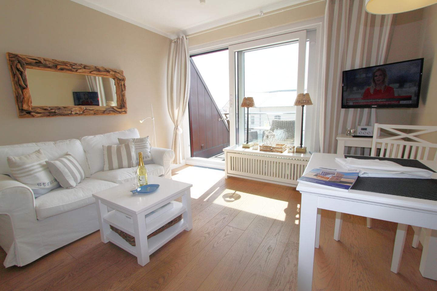 Schloss am Meer - Dünenstr. 25, App. 13 Wenningstedt - Wohnzimmer