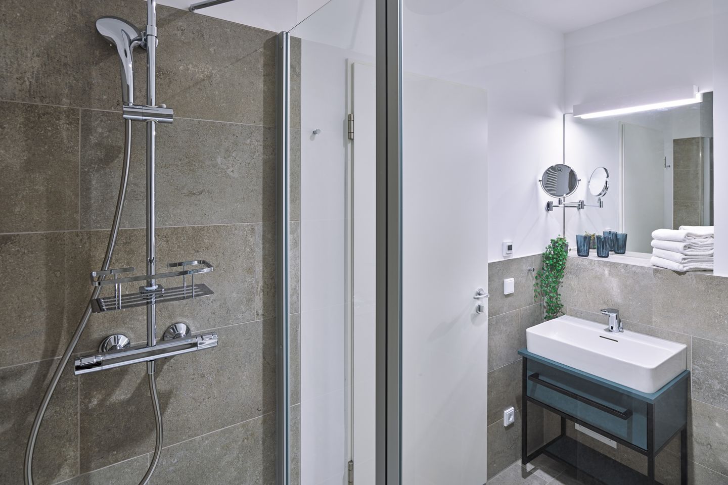 Lüttjeod Apartmentvilla Lüttjeod Apartmentvilla 18 Langeoog - Badezimmer mit Dusche