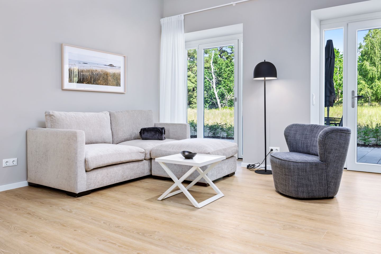 Strandresidenzen Binz-Prora Strandresidenzen Binz-Prora D0.4 Rügen - Wohn-Essbereich mit Couch