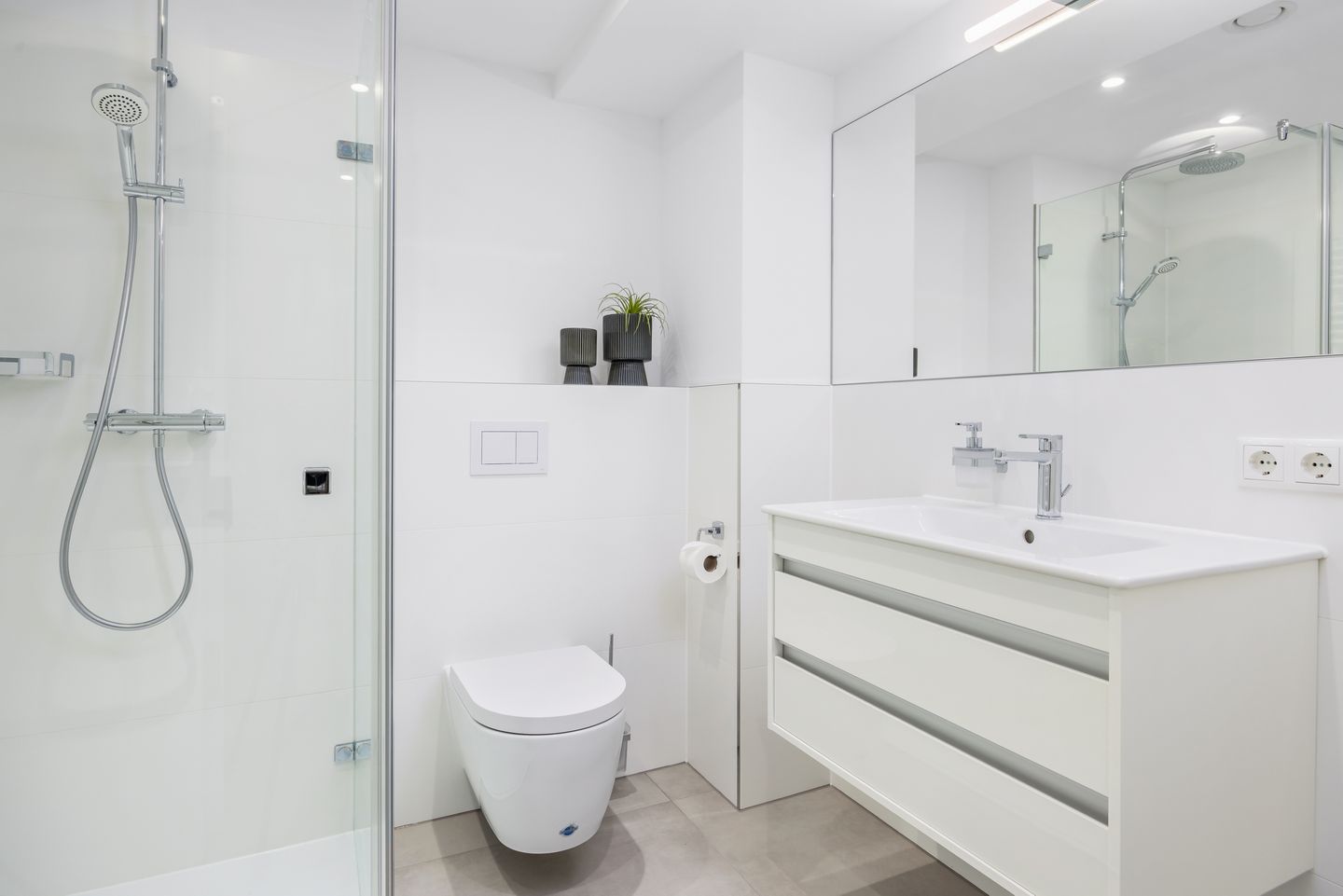 Strandresidenzen Binz-Prora Strandresidenzen Binz-Prora D0.7 Rügen - Badezimmer mit Dusche