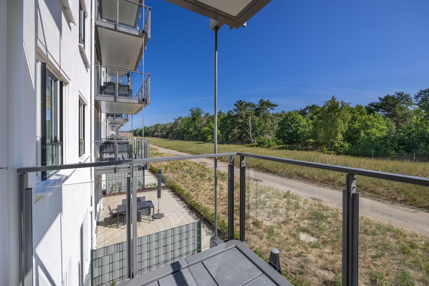 Strandresidenzen Binz-Prora Strandresidenzen Binz-Prora V0.1 Rügen - Balkon mit Gartenmöbeln