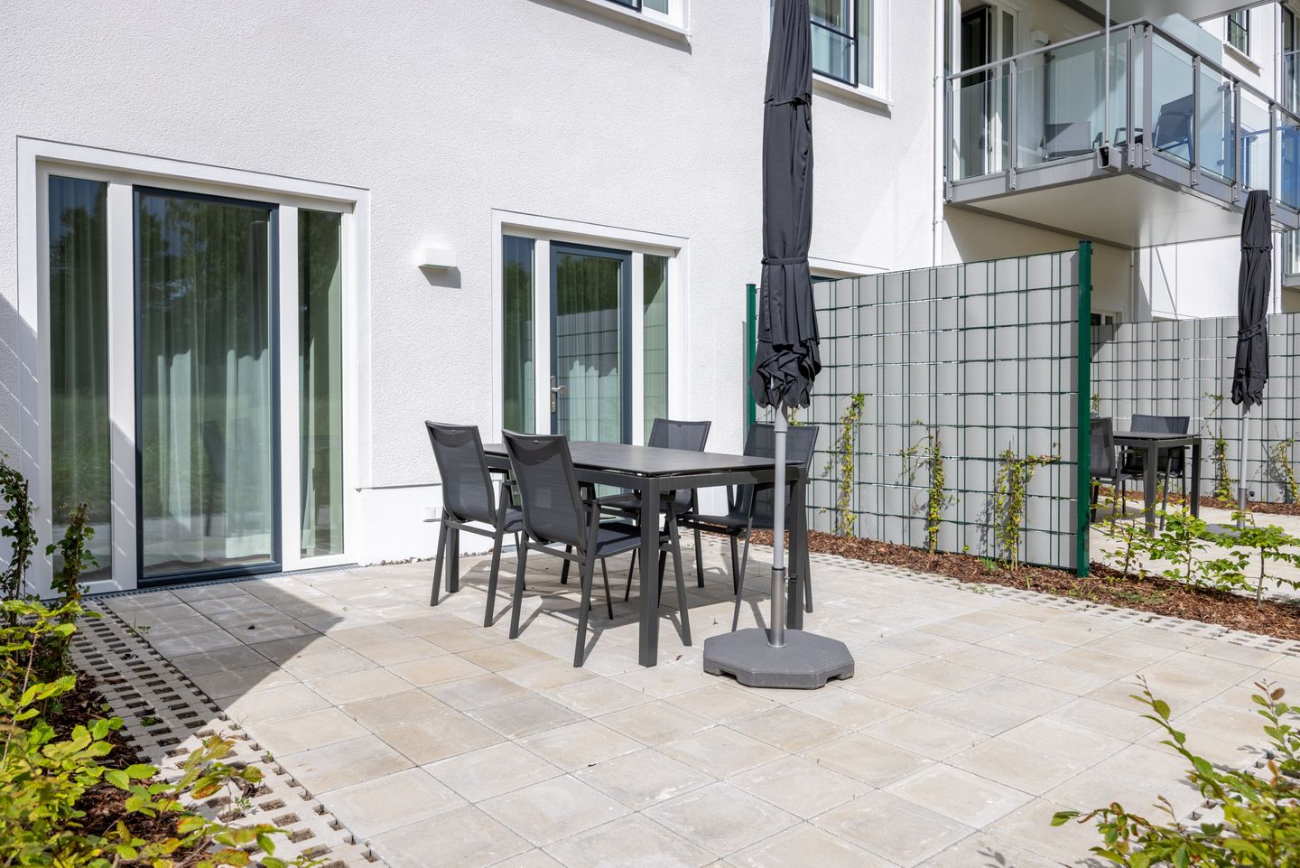 Strandresidenzen Binz-Prora Strandresidenzen Binz-Prora V0.3 Rügen - Terrasse mit Gartenmöbeln