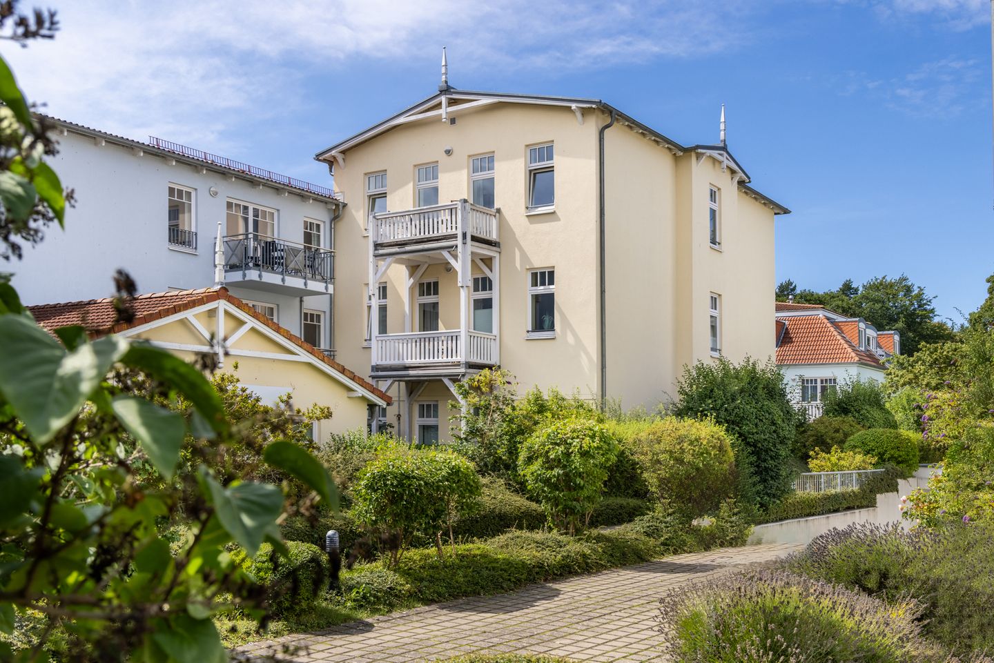  Strandstraße 32 Kühlungsborn - Fassade / Eingang