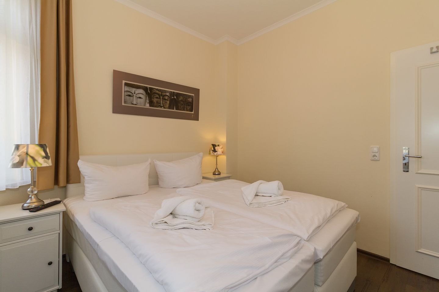 Dünenschloss Dünenschloss 1-17 Kühlungsborn - Schlafzimmer mit Doppelbett
