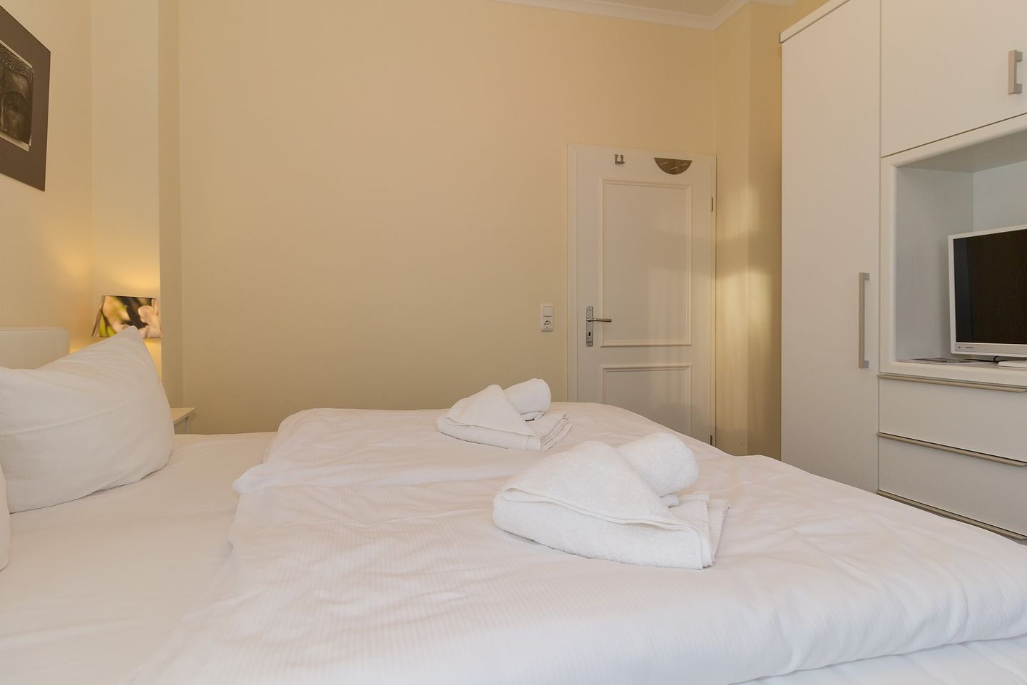 Dünenschloss Dünenschloss 1-17 Kühlungsborn - Schlafzimmer mit Doppelbett