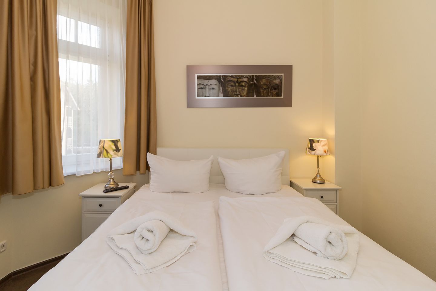 Dünenschloss Dünenschloss 1-17 Kühlungsborn - Schlafzimmer mit Doppelbett