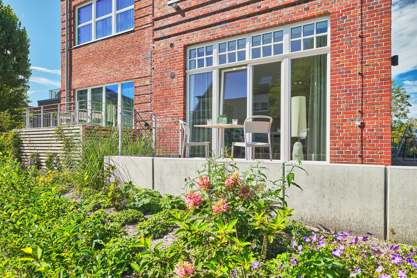 Lüttjeod Apartmentvilla Lüttjeod Apartmentvilla 01 Langeoog - Terrasse mit Gartenmöbeln