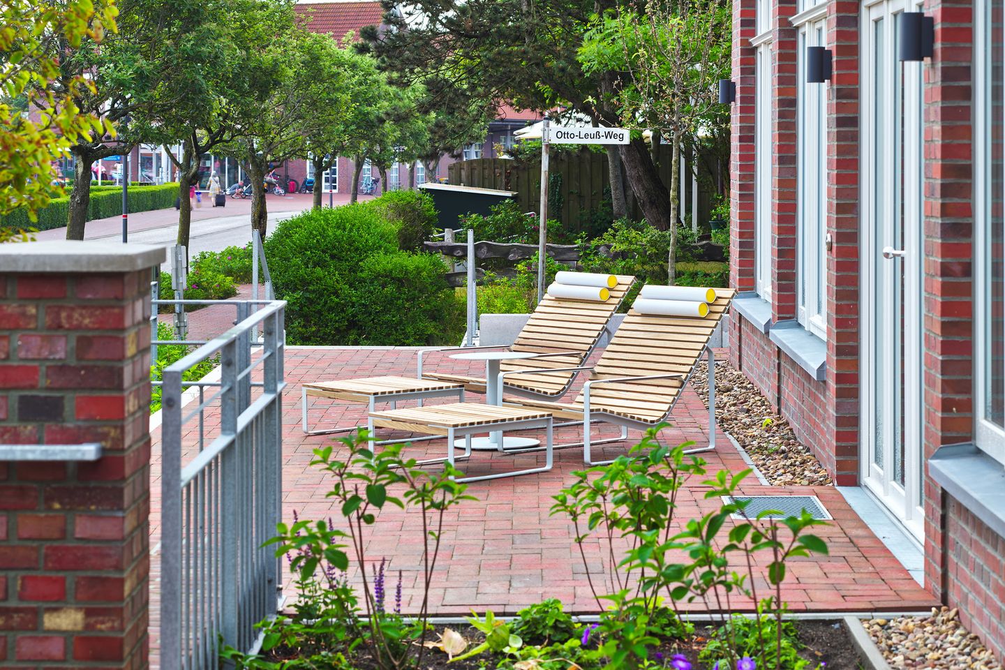 Lüttjeod Apartmentvilla Lüttjeod Apartmentvilla 01 Langeoog - Terrasse mit Gartenmöbeln