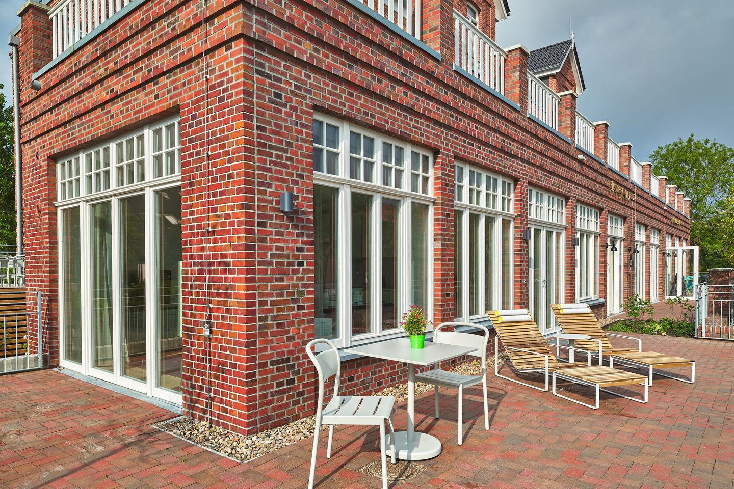 Lüttjeod Apartmentvilla Lüttjeod Apartmentvilla 01 Langeoog - Terrasse mit Gartenmöbeln