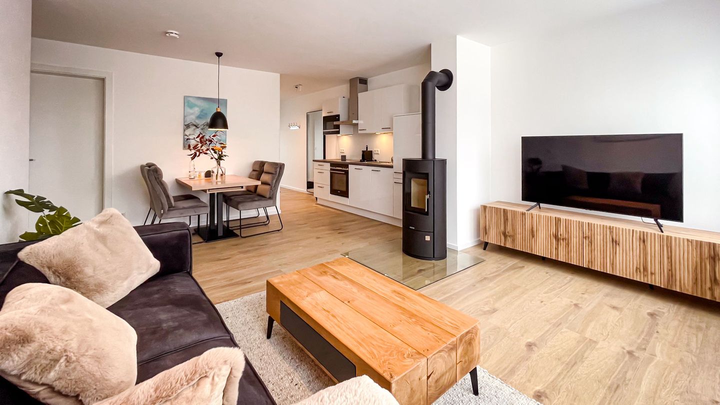 Gebirgsresort Ferienwohnung Schanzenblick Winterberg - Wohnzimmer