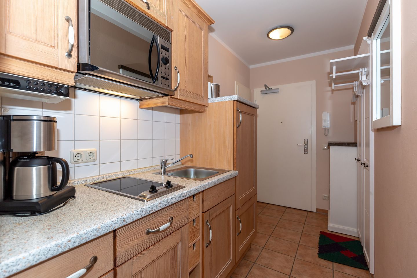 Ostseewelle Ostseewelle 14 Kühlungsborn - Küchenzeile mit Backofen