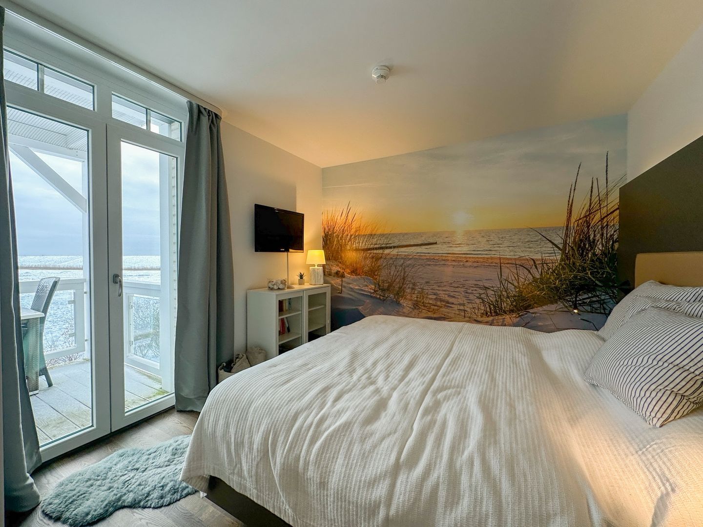 Resort Deichgraf Resort Deichgraf 31-10 Wremen - Schlafzimmer mit Doppelbett