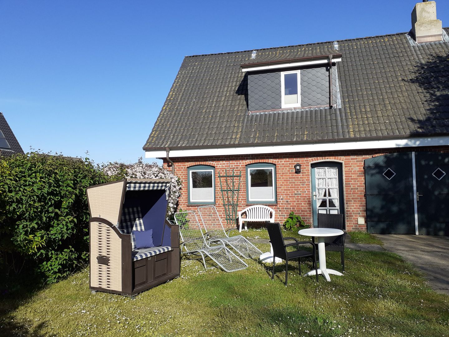 Haus Dorfschmiede Whg. Seehund Alkersum - Hauptansicht