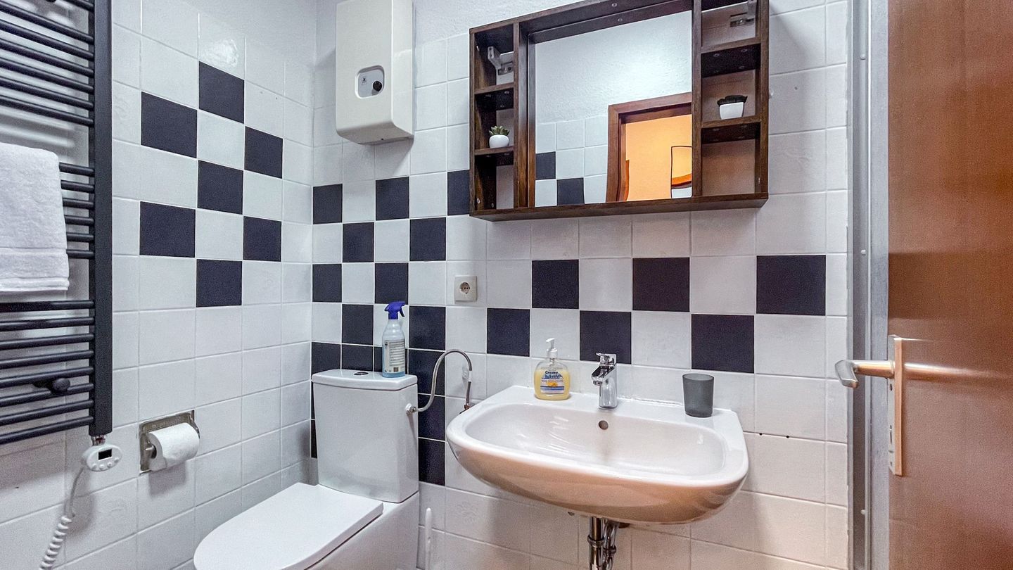  Ferienwohnung am See Winterberg-Niedersfeld - Badezimmer