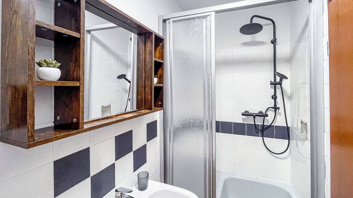  Ferienwohnung am See Winterberg-Niedersfeld - Badezimmer