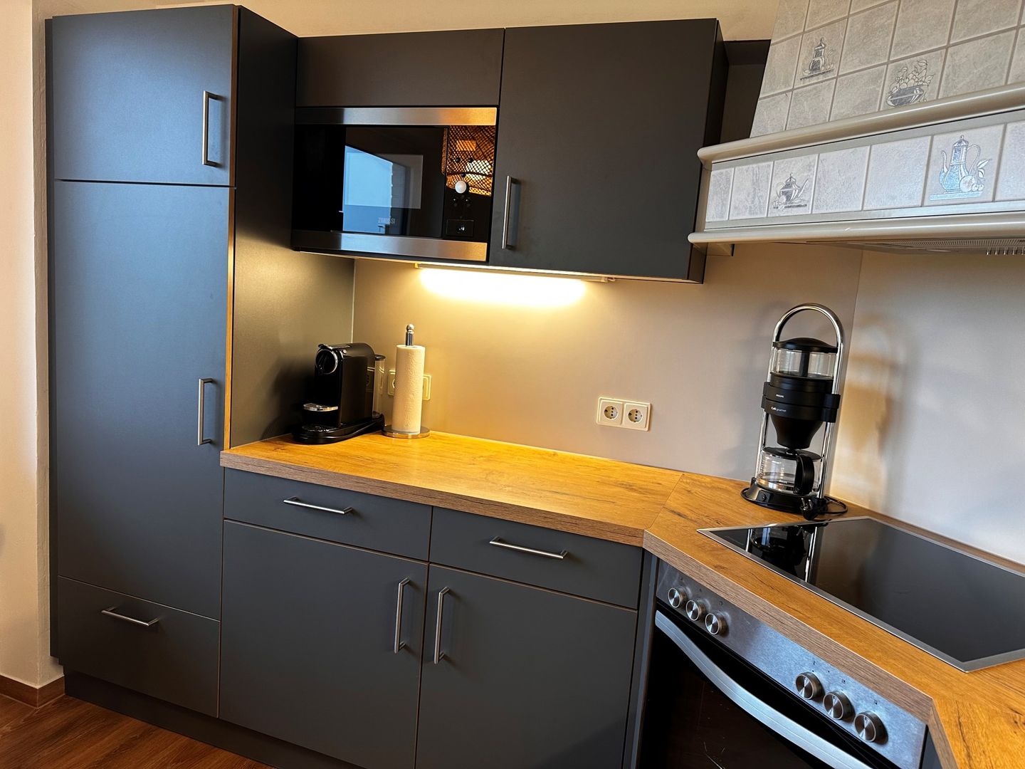 Haus Waasfrees Haushälfte Habel Mehrgenerationenhaus mit Meerblick direkt am Wasser mit Terrasse und Garten Steenodde auf Amrum - 