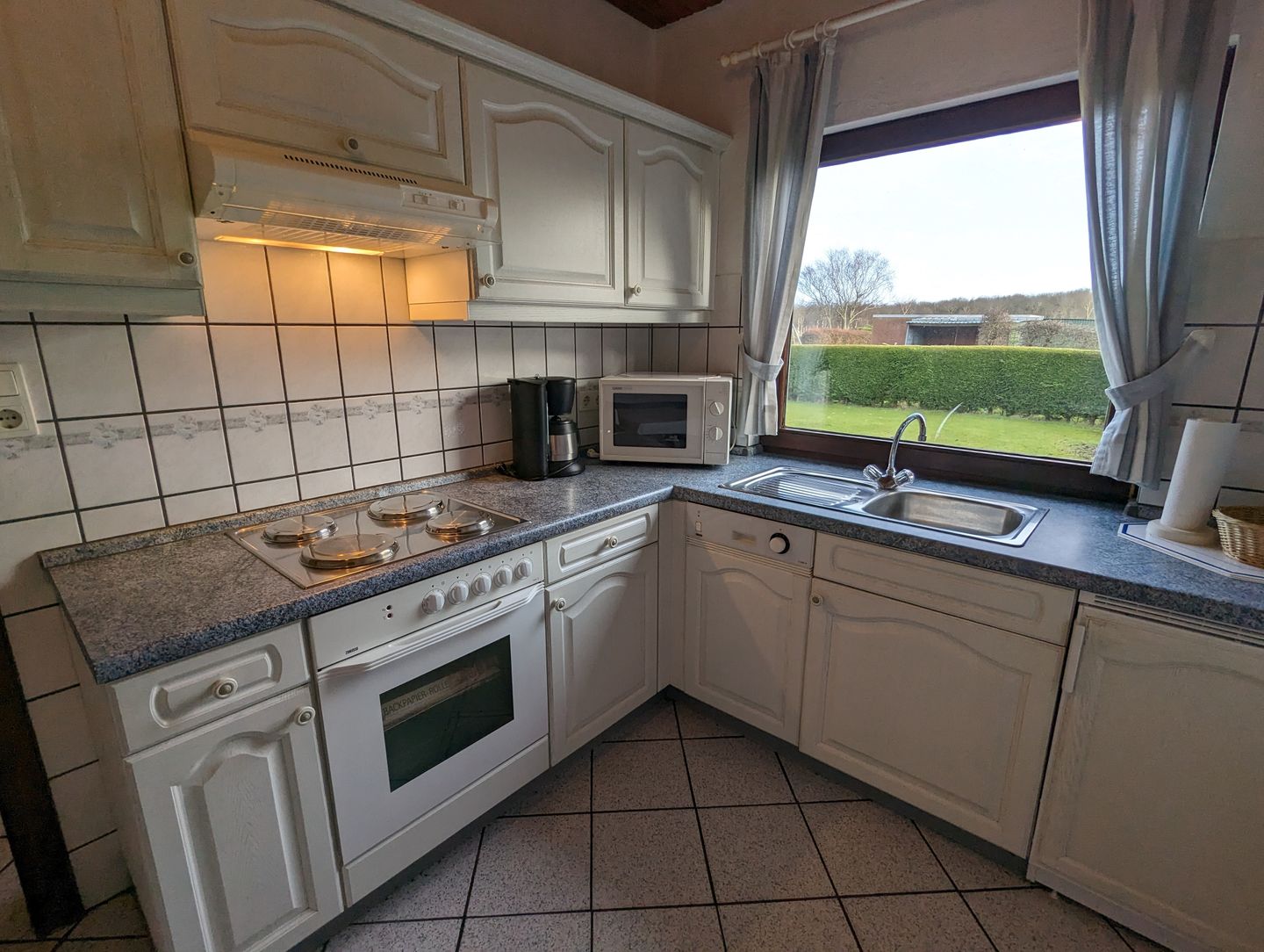 Haus Dorfschmiede Whg. Seestern Alkersum - Küche / Küchenzeile