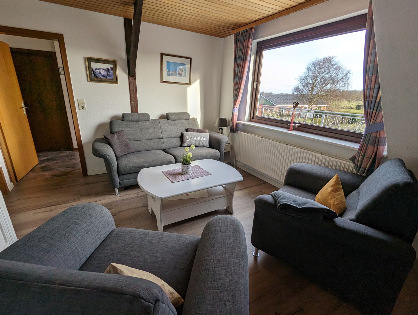 Haus Dorfschmiede Whg. Ankerplatz Alkersum - Wohnzimmer
