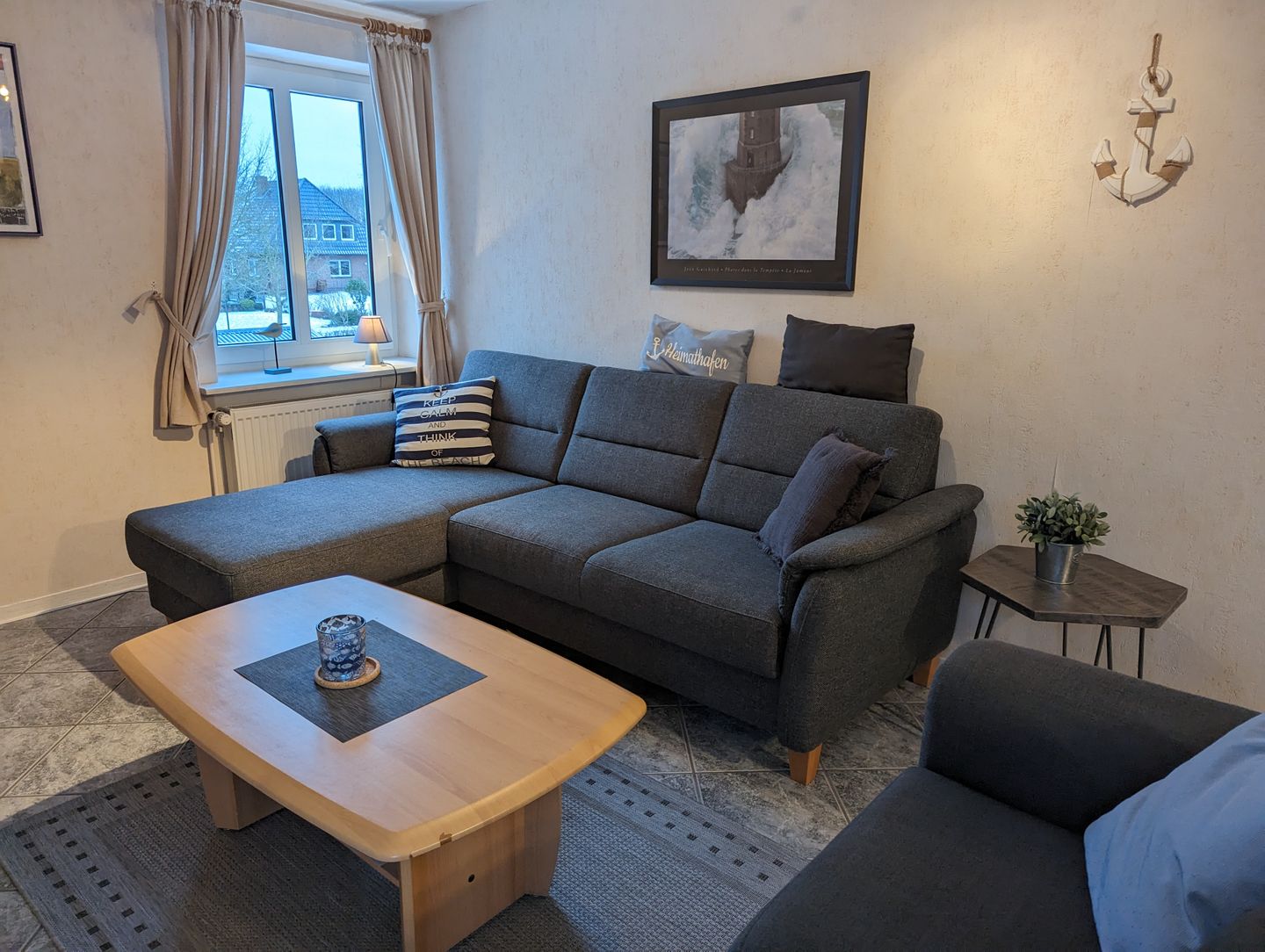 Haus Friesenglück Whg. Leuchtturm Alkersum - Wohnzimmer