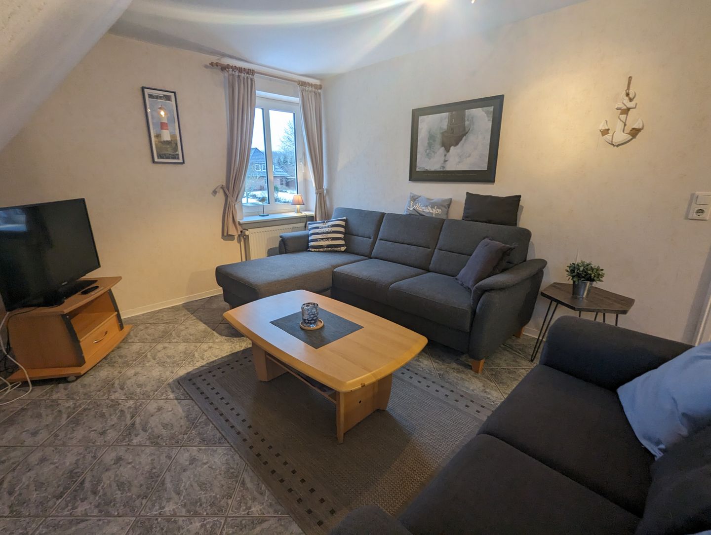 Haus Friesenglück Whg. Leuchtturm Alkersum - Wohnzimmer