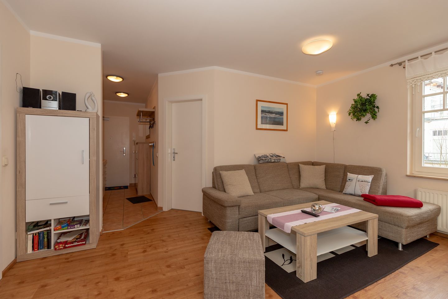 Ostseewelle Ostseewelle 21 Kühlungsborn - Wohn-Essbereich mit Couch