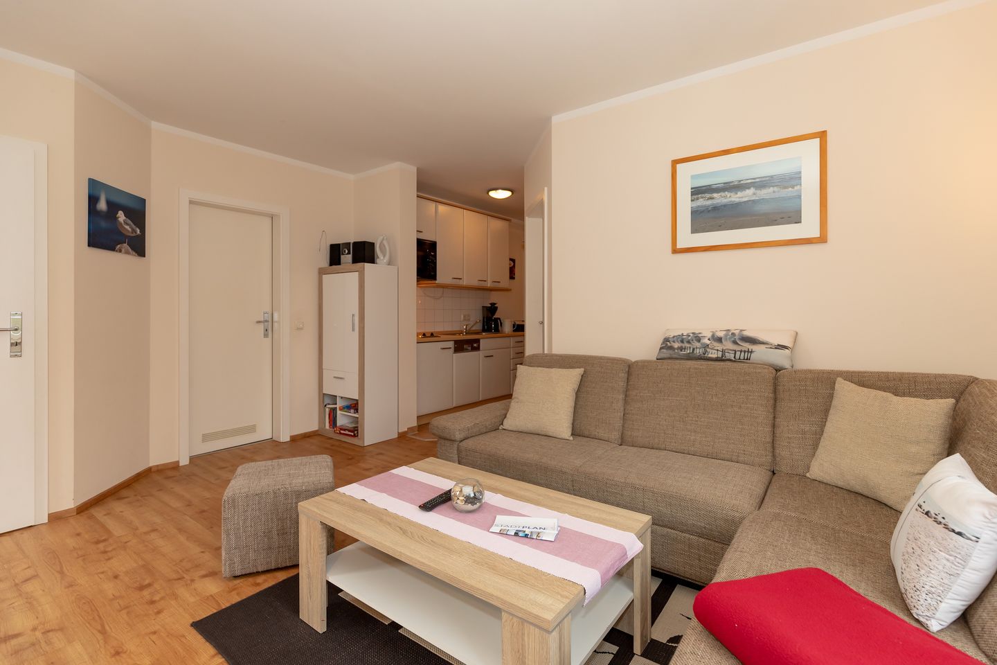 Ostseewelle Ostseewelle 21 Kühlungsborn - Wohn-Essbereich mit Couch