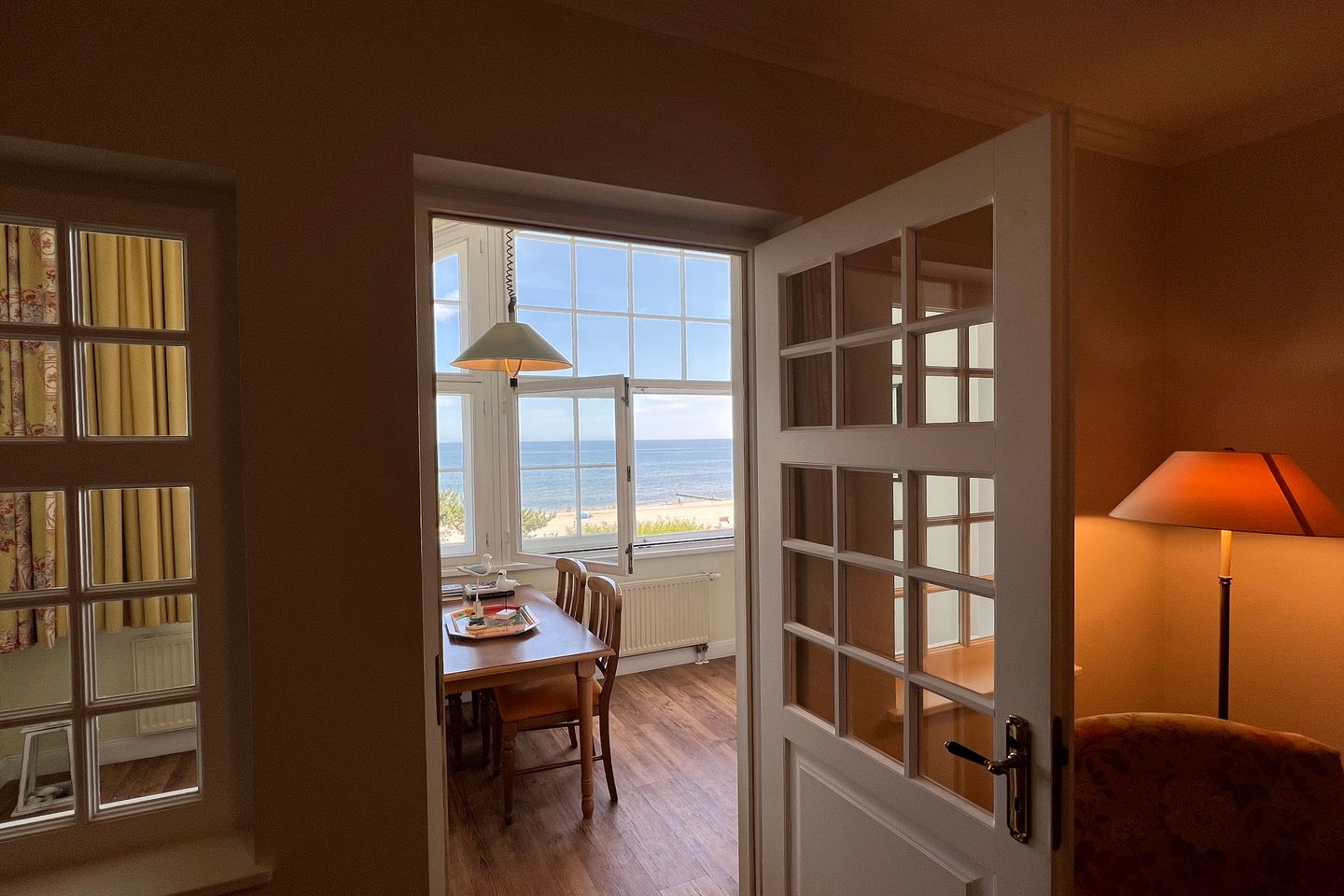 Seehof Seehof 33 Usedom - Wohn-Essbereich mit Esstisch und Sitzgelegenheit